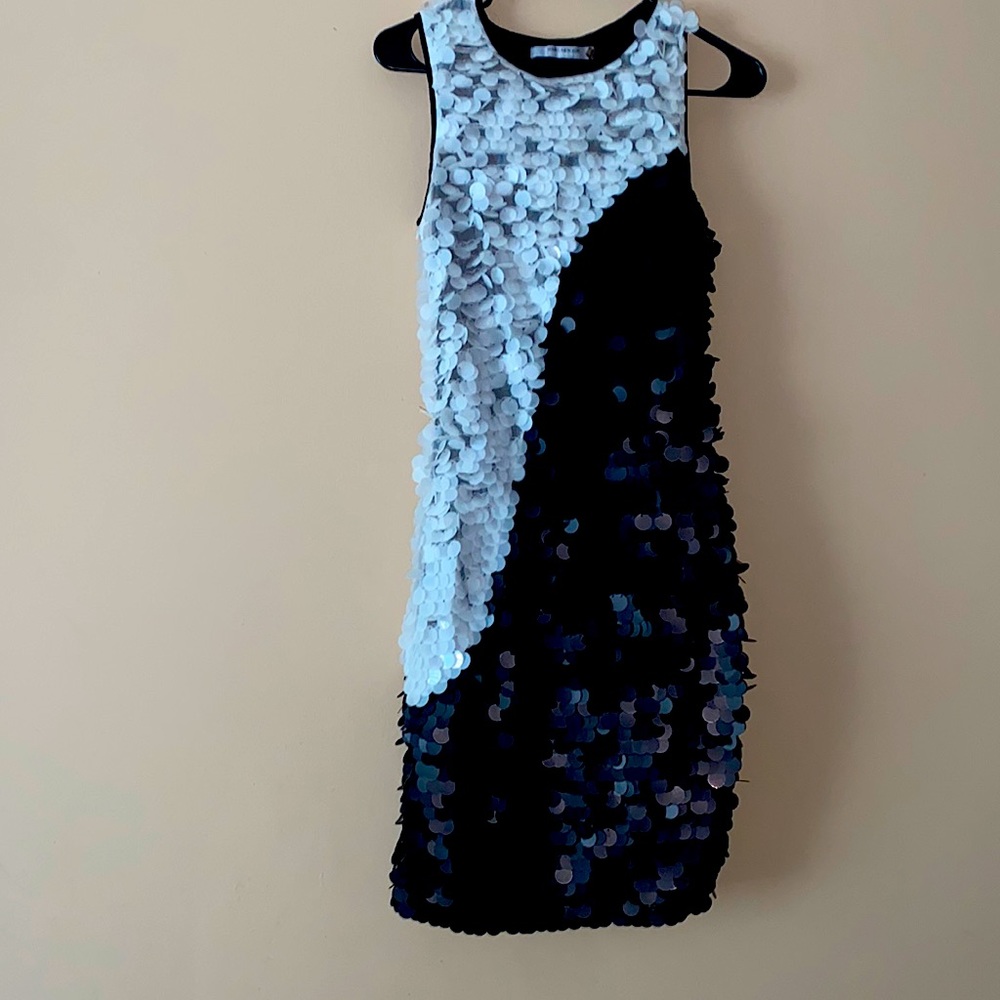 Marc New Your outfit size 6